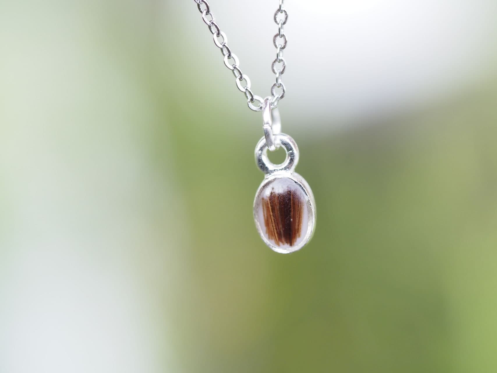 mini Anhänger oval mit Haaren oder Asche, Beschichtung 999er Silber, Nr. 746